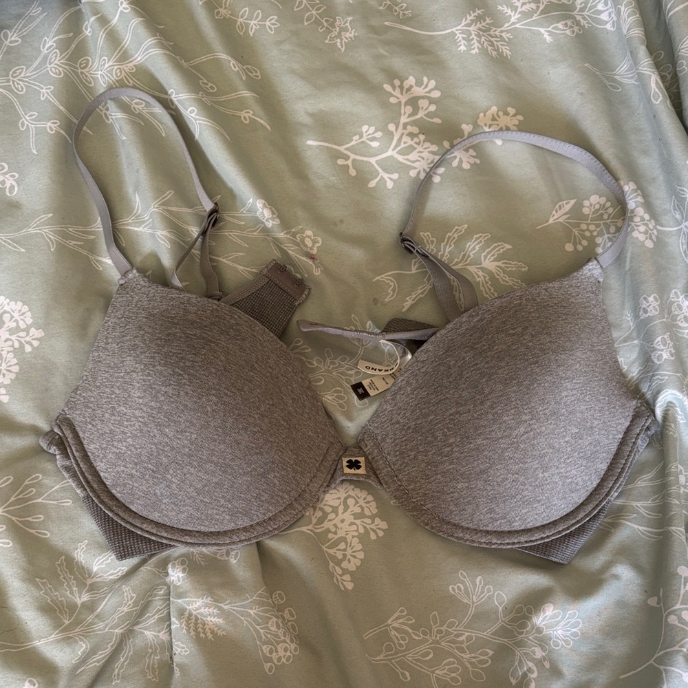 Lucky Brand Wireless T-Shirt Bras in Gray, Sage Green & Black - Picture 3 of 5